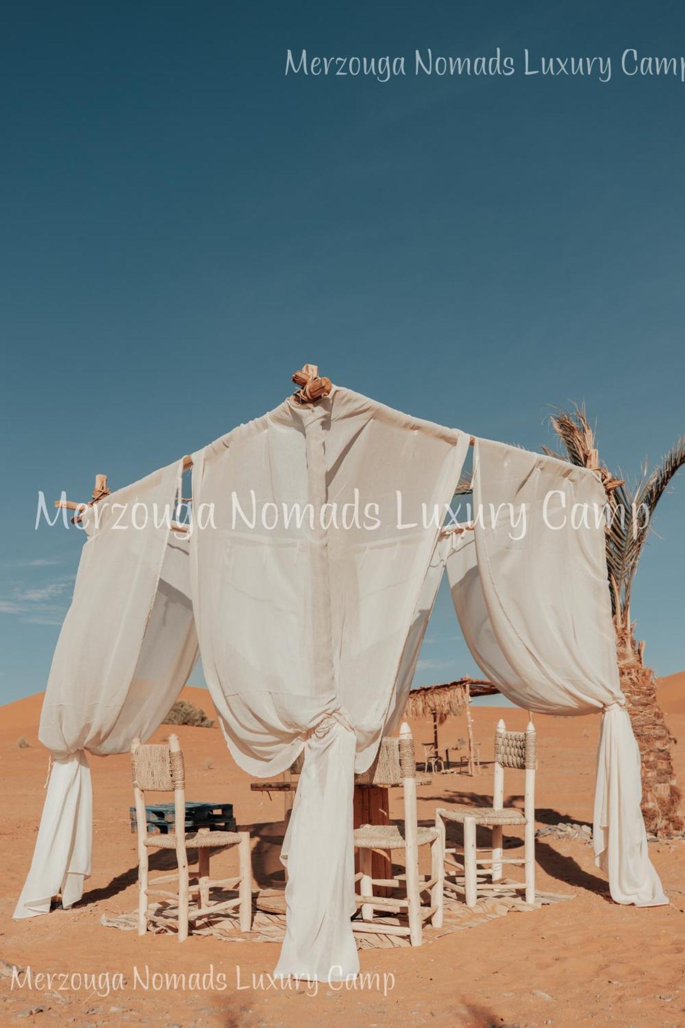 Merzouga Nomads Luxury Camp Bagian luar foto