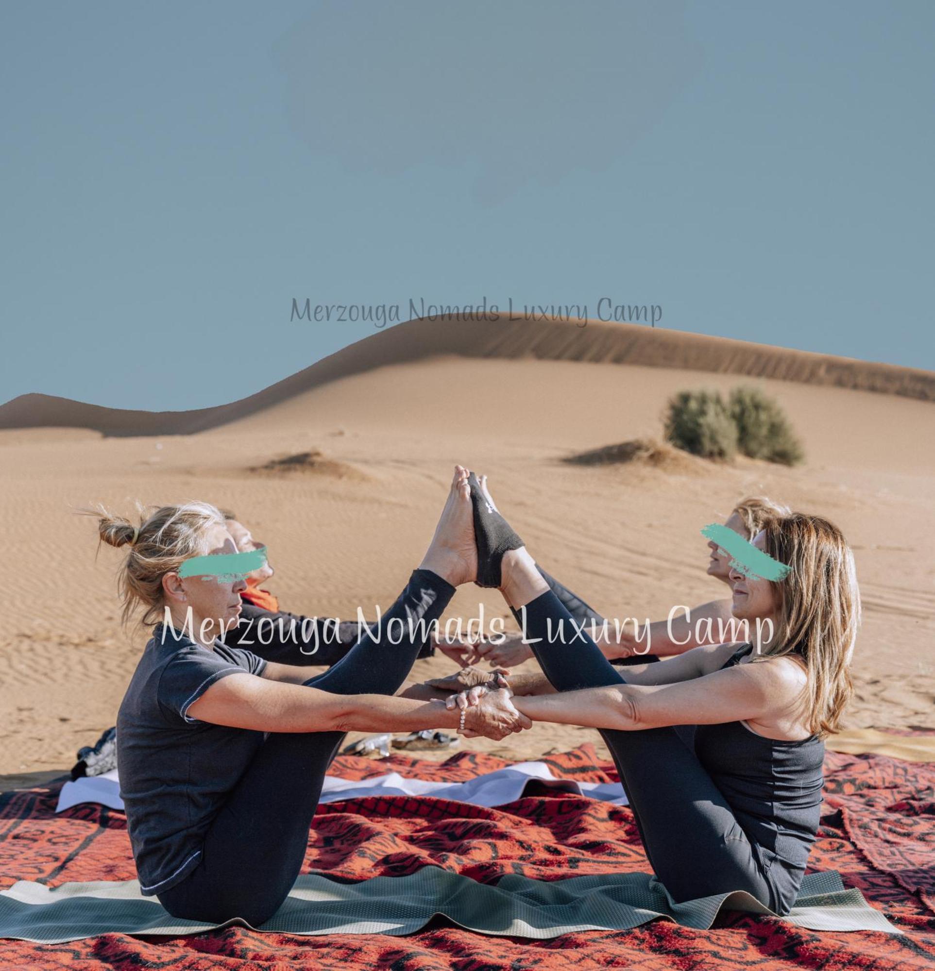 Merzouga Nomads Luxury Camp Bagian luar foto