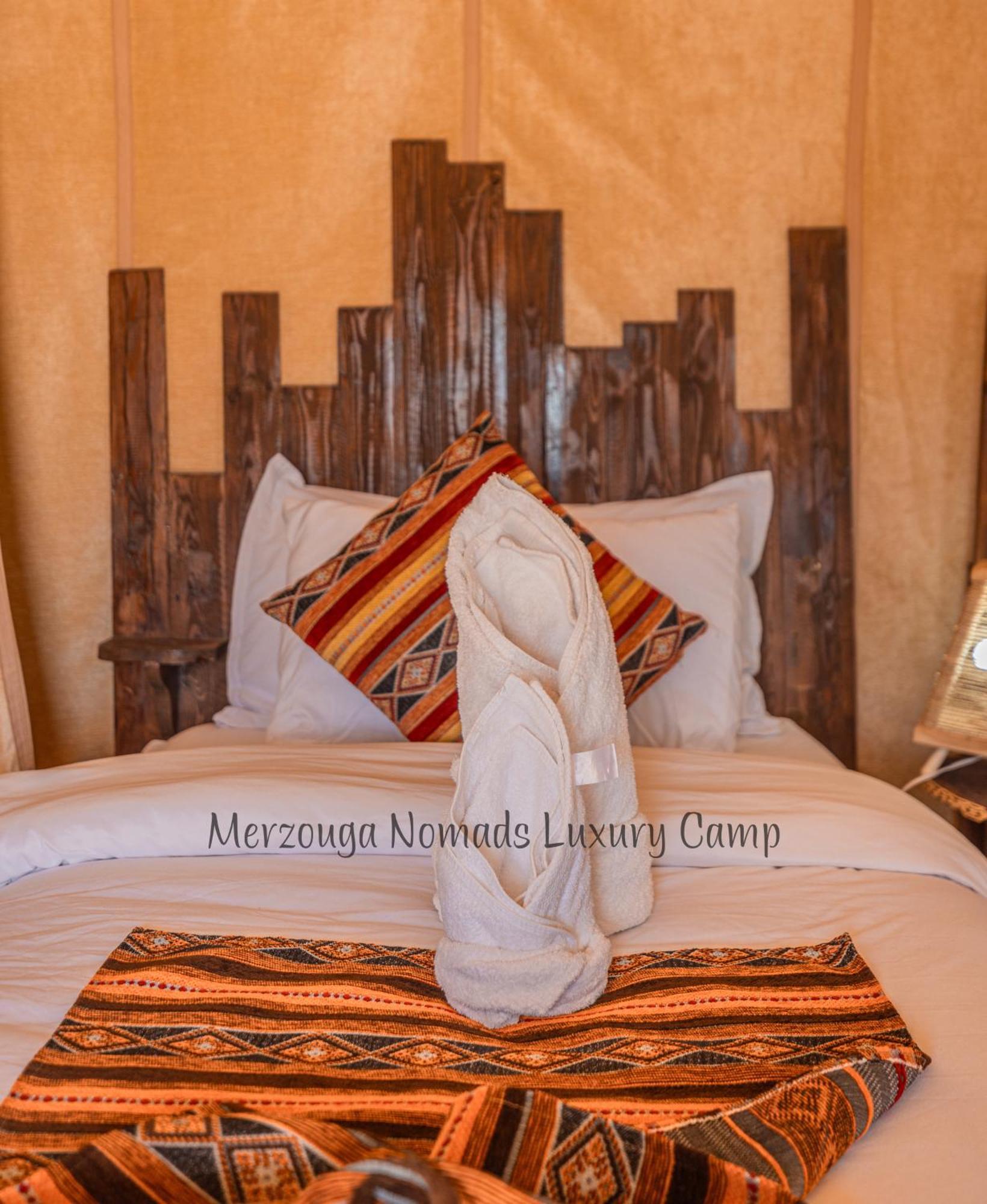 Merzouga Nomads Luxury Camp Bagian luar foto