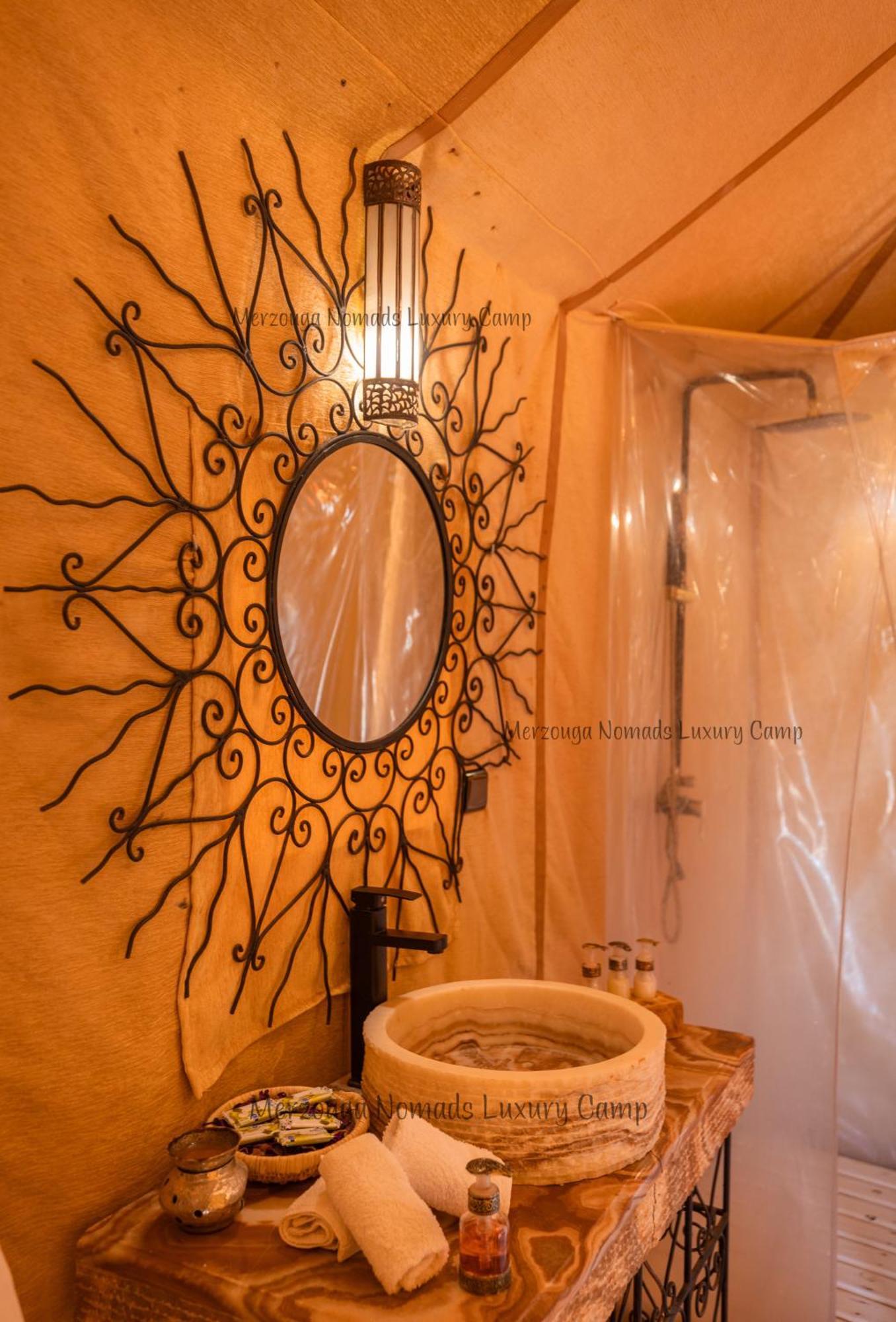 Merzouga Nomads Luxury Camp Bagian luar foto