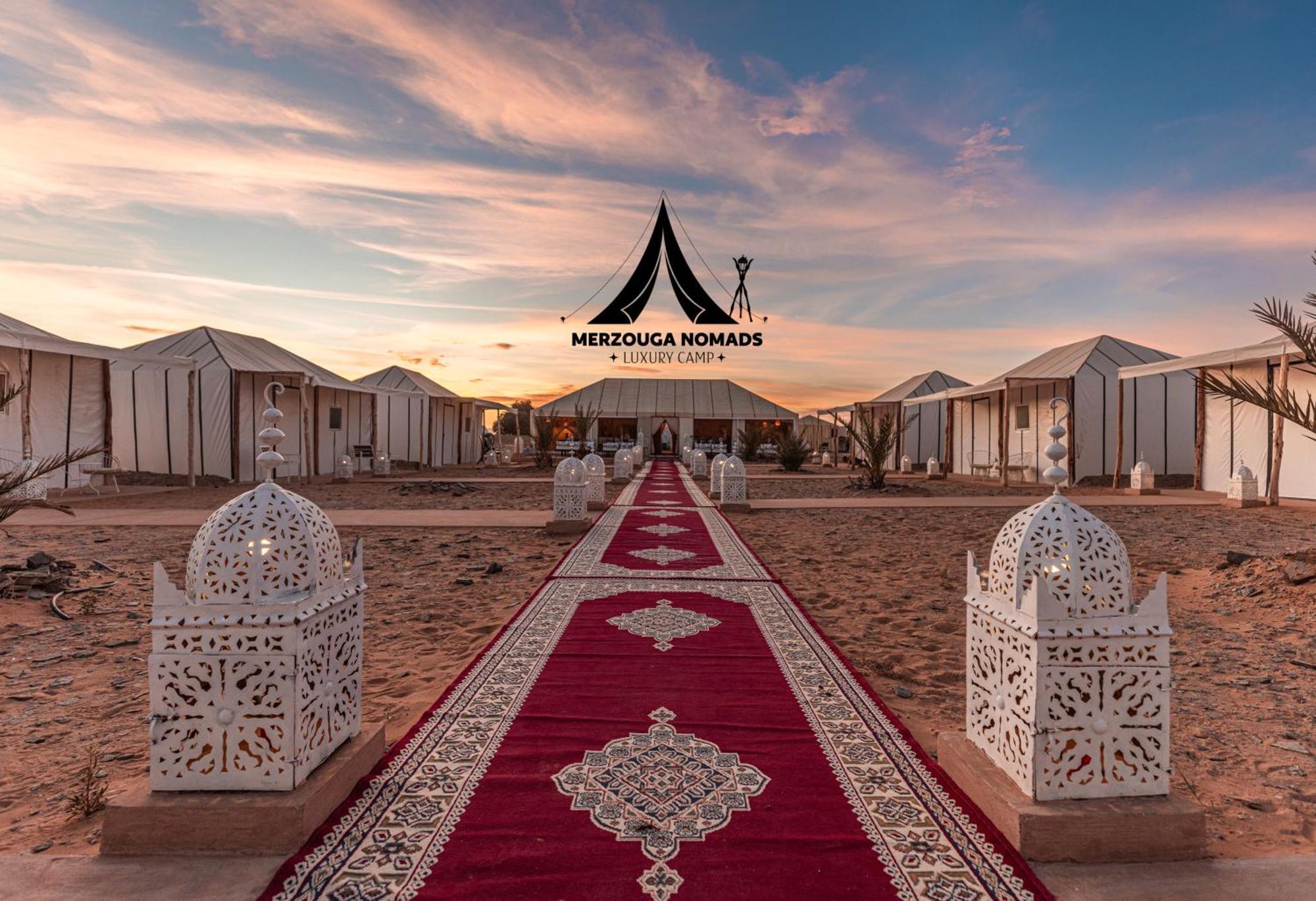 Merzouga Nomads Luxury Camp Bagian luar foto