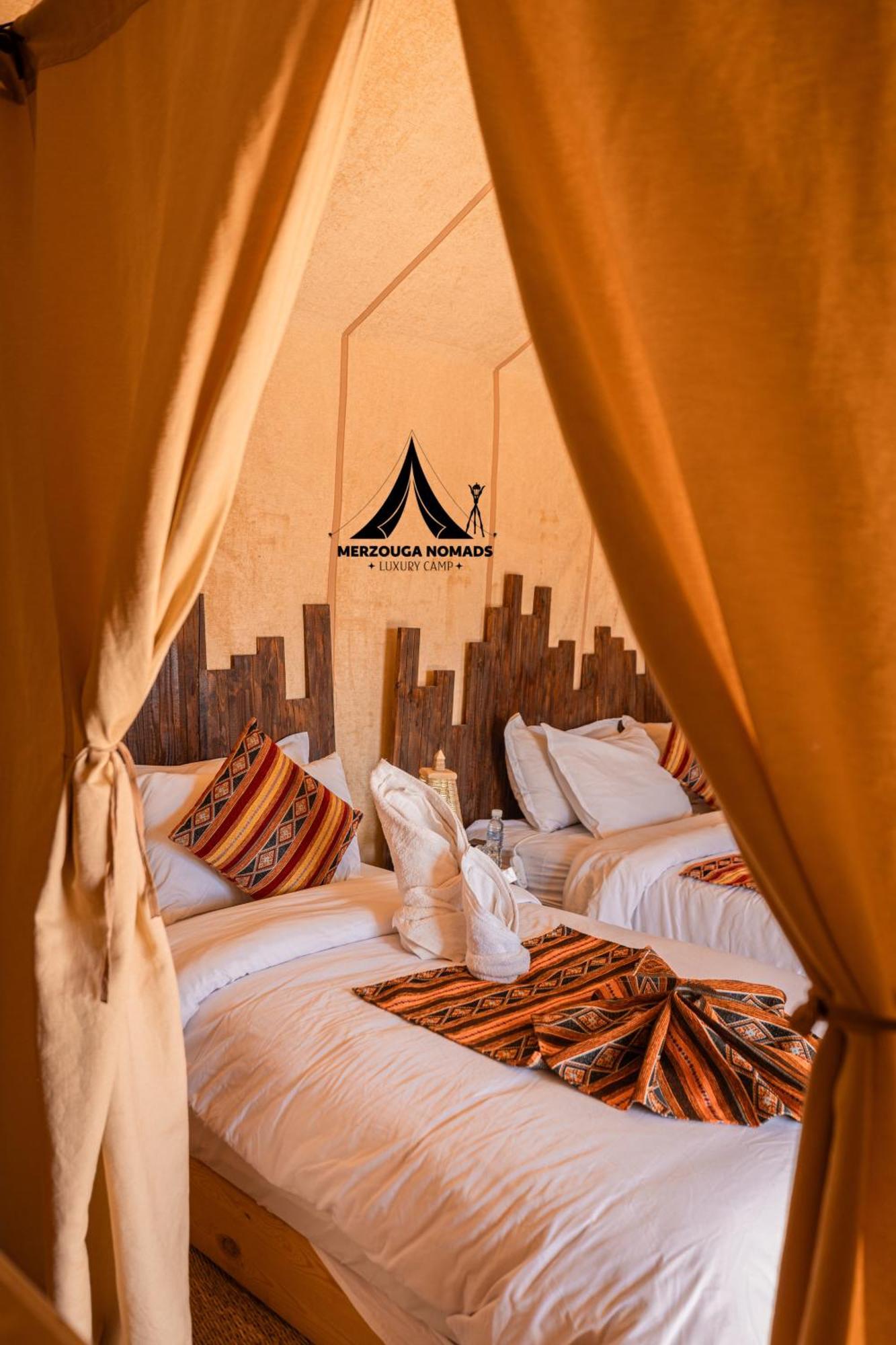 Merzouga Nomads Luxury Camp Bagian luar foto
